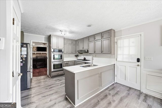 1843 Mountain Creek Drive, Stone Mountain, GA 30087