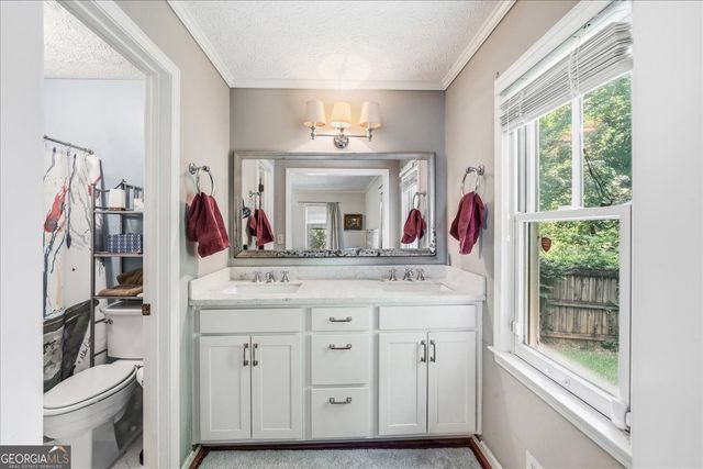 1843 Mountain Creek Drive, Stone Mountain, GA 30087