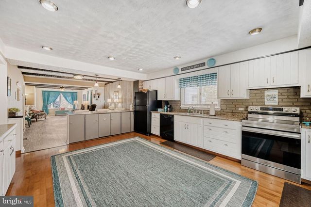 8 SEABRIGHT AVE, Baltimore, MD 21222