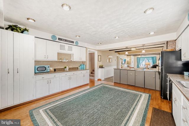 8 SEABRIGHT AVE, Baltimore, MD 21222