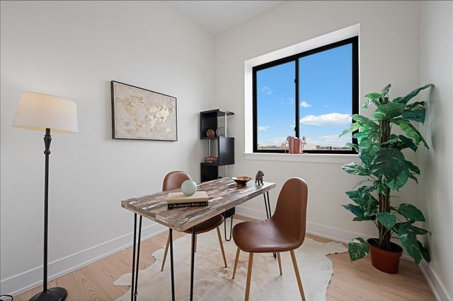 5340 N Lincoln Avenue 403, Chicago, IL 60625