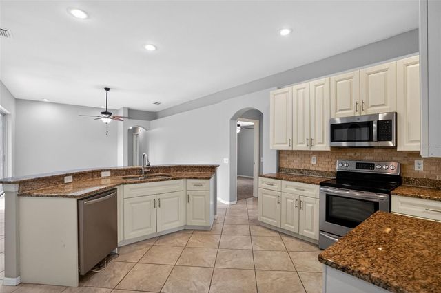 3725 HOLLOW WOOD DRIVE, Valrico, FL 33596