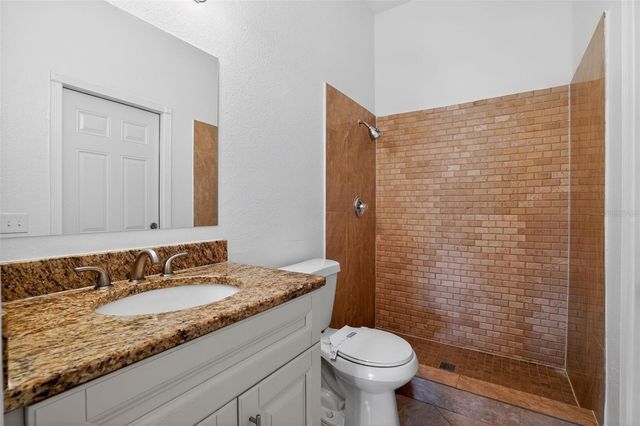 3725 HOLLOW WOOD DRIVE, Valrico, FL 33596