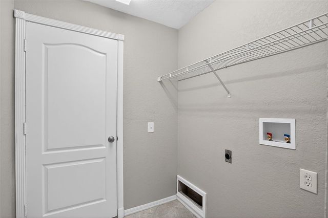 3725 HOLLOW WOOD DRIVE, Valrico, FL 33596