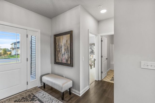 225 10th Avenue NE, Hutchinson, MN 55350