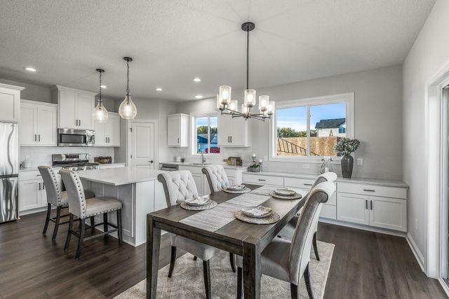 225 10th Avenue NE, Hutchinson, MN 55350