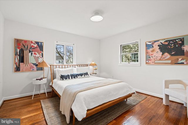 503 WOODLAND TER, Alexandria, VA 22302