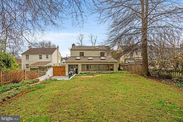 503 WOODLAND TER, Alexandria, VA 22302