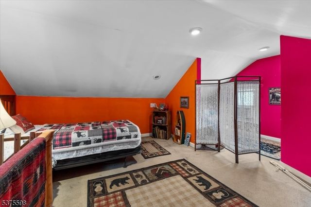 424 Hardwick St, Belvidere Twp., NJ 07823