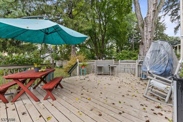 424 Hardwick St, Belvidere Twp., NJ 07823