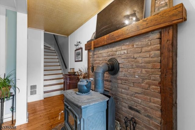 424 Hardwick St, Belvidere Twp., NJ 07823