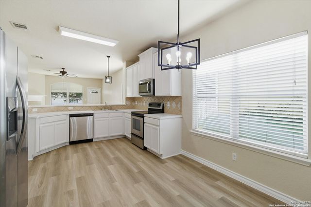 127 Still Brook Lane, Cibolo, TX 78108