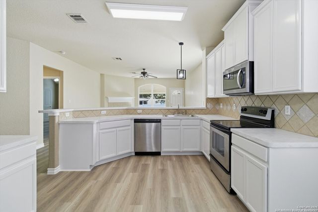 127 Still Brook Lane, Cibolo, TX 78108