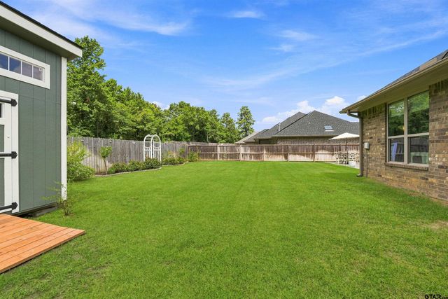 2246 Rana Park, Flint, TX 75762