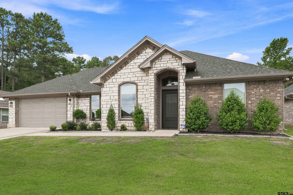 2246 Rana Park, Flint, TX 75762