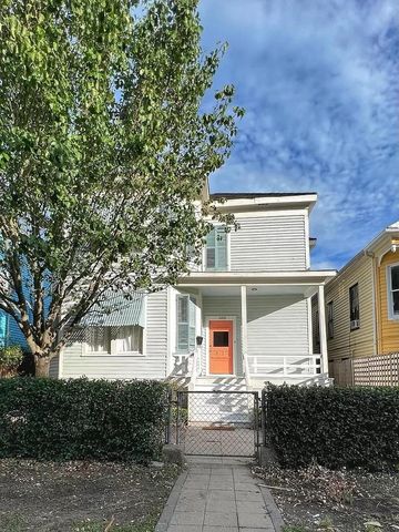 1105 Market Street, Galveston, TX 77550