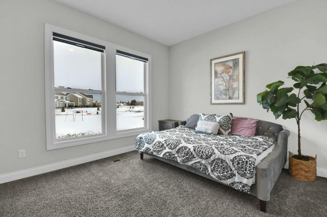 7643 Norman Street NW, Pickerington, OH 43147