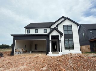 6103 S 41st Street, Rogers, AR 72758
