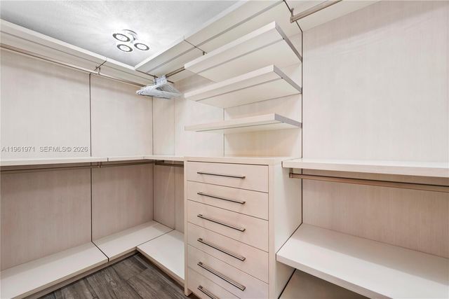 1617 SW 17th Ave, Fort Lauderdale, FL 33312