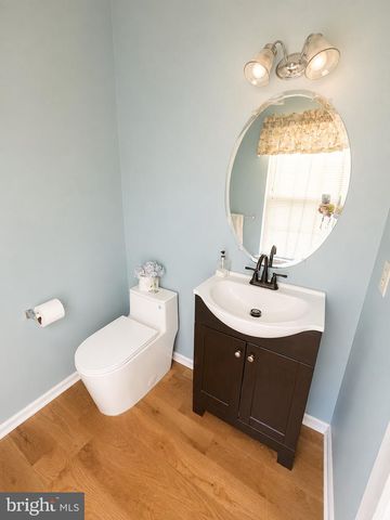 4037 RUNNYMEAD DR, Collegeville, PA 19426