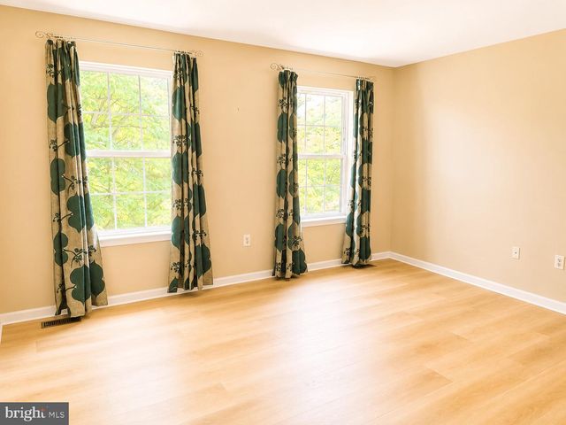 4037 RUNNYMEAD DR, Collegeville, PA 19426