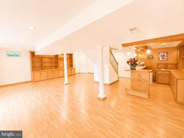 4037 RUNNYMEAD DR, Collegeville, PA 19426