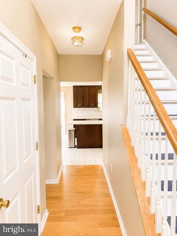 4037 RUNNYMEAD DR, Collegeville, PA 19426