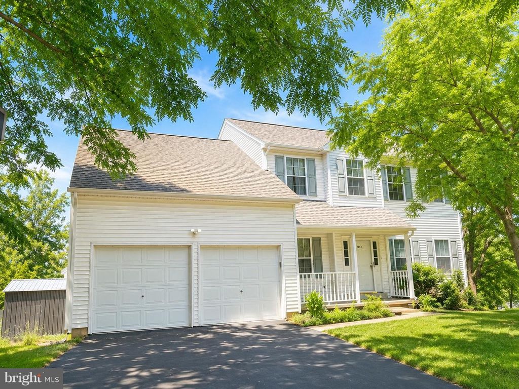 4037 RUNNYMEAD DR, Collegeville, PA 19426