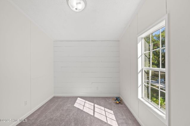 2807 Cross Bones Road SW, Supply, NC 28462