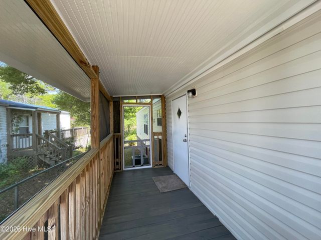 2807 Cross Bones Road SW, Supply, NC 28462