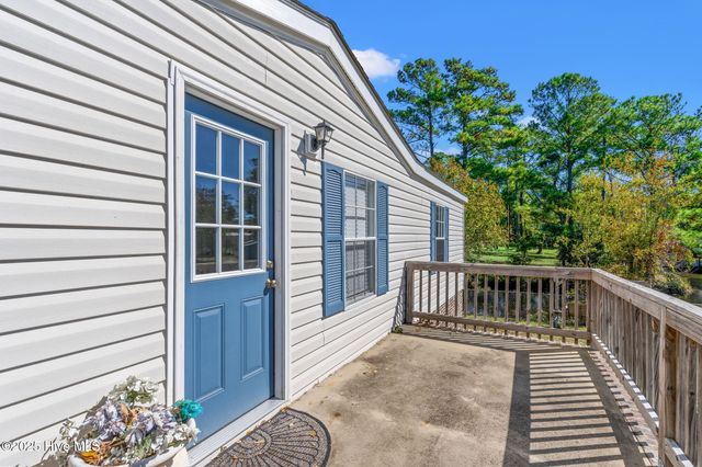 2807 Cross Bones Road SW, Supply, NC 28462