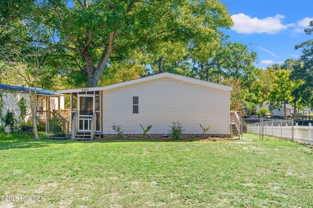 2807 Cross Bones Road SW, Supply, NC 28462