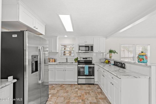2807 Cross Bones Road SW, Supply, NC 28462