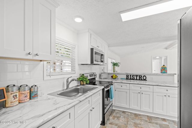 2807 Cross Bones Road SW, Supply, NC 28462