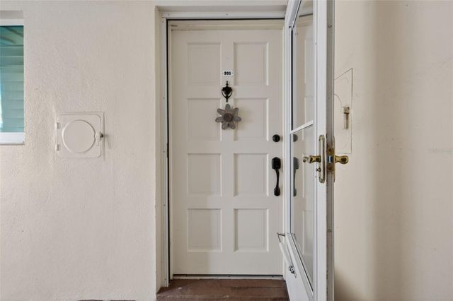 1200 N SHORE DRIVE NE 201 furnished, St Petersburg, FL 33701