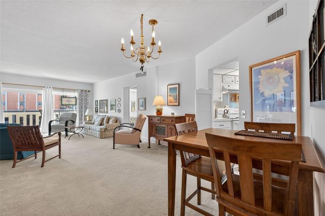 1200 N SHORE DRIVE NE 201 furnished, St Petersburg, FL 33701