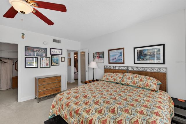 1200 N SHORE DRIVE NE 201 furnished, St Petersburg, FL 33701