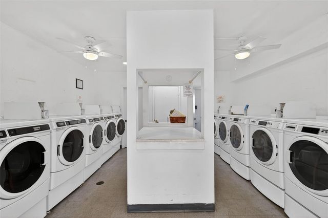 1200 N SHORE DRIVE NE 201 furnished, St Petersburg, FL 33701