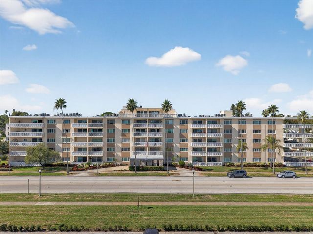 1200 N SHORE DRIVE NE 201 furnished, St Petersburg, FL 33701