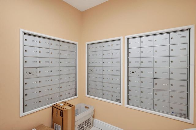 1200 N SHORE DRIVE NE 201 furnished, St Petersburg, FL 33701