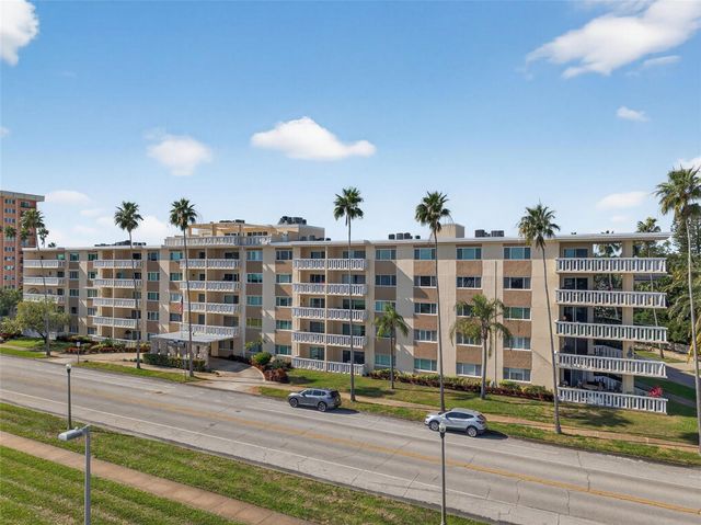 1200 N SHORE DRIVE NE 201 furnished, St Petersburg, FL 33701