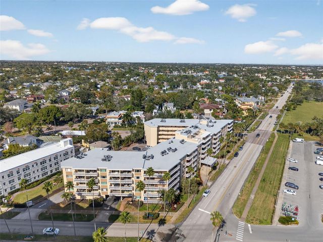 1200 N SHORE DRIVE NE 201 furnished, St Petersburg, FL 33701