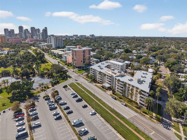 1200 N SHORE DRIVE NE 201 furnished, St Petersburg, FL 33701