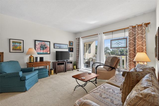 1200 N SHORE DRIVE NE 201 furnished, St Petersburg, FL 33701