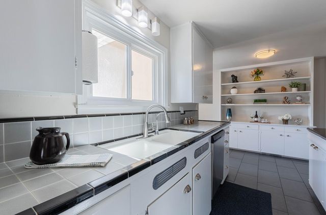 89 Via Descanso, Monterey, CA 93940