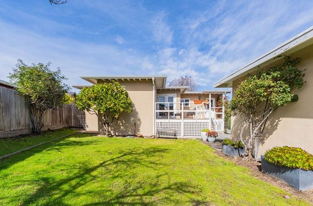 89 Via Descanso, Monterey, CA 93940