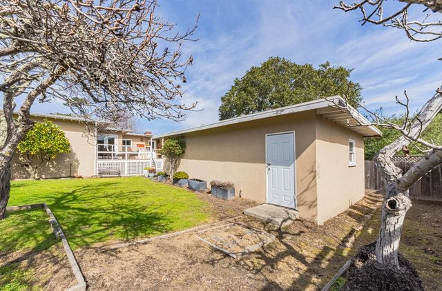 89 Via Descanso, Monterey, CA 93940