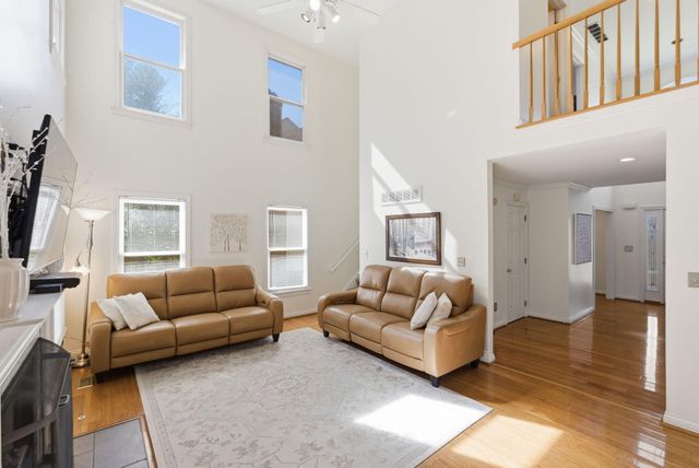 704 Maple Ridge Lane, Lexington, KY 40509