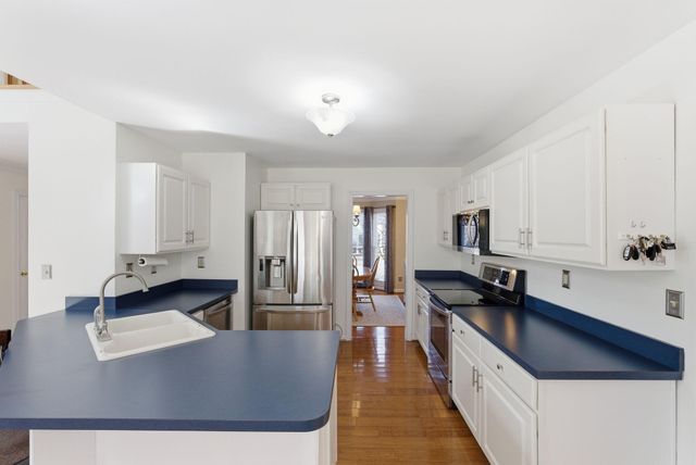 704 Maple Ridge Lane, Lexington, KY 40509