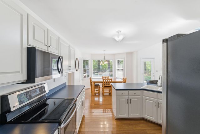 704 Maple Ridge Lane, Lexington, KY 40509